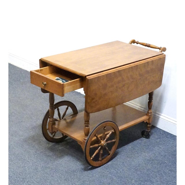 Brown Ethan Allen Heirloom Nutmeg Maple Colonial Early American 41" Accent Drop Leaf Server / Tea Cart 10-6085 For Sale - Image 8 of 15