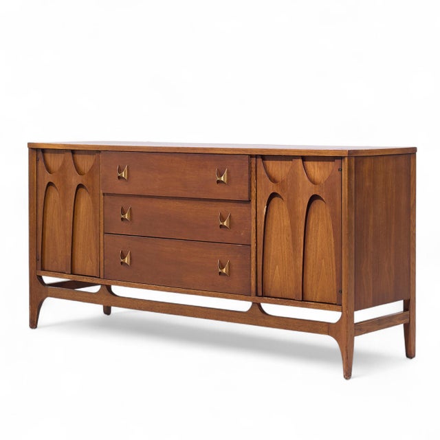 Mid-Century Modern Broyhill Brasilia Mid Century Walnut and Brass Credenza For Sale - Image 3 of 10