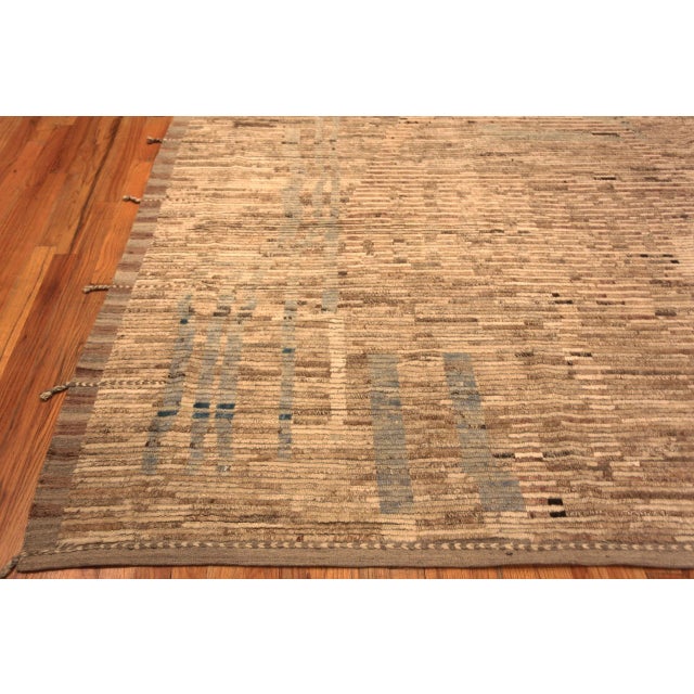 Nazmiyal Collection Large Modern Decorative Rug For Sale - Image 4 of 7