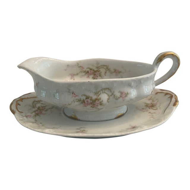 Early 20th Century Limoges Theodore Haviland Gravy Boat and and Under Plate For Sale