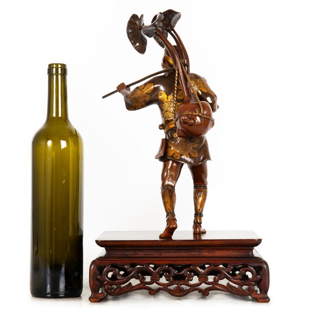 Fine Japanese Meiji Period Bronze Sculpture Okimono of Fire Watchman For Sale - Image 4 of 18