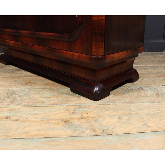 Art Deco Display Cabinet in Rosewood, 1930 For Sale - Image 12 of 16