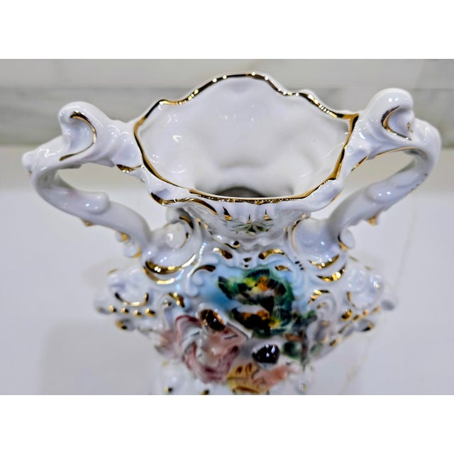 White Mid-Century Italian Capodimonte Figural Porcelain Urn Vase With Gold Gilt For Sale - Image 8 of 12
