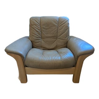 Ekornes Stressless Buckingham Lowback Chair For Sale