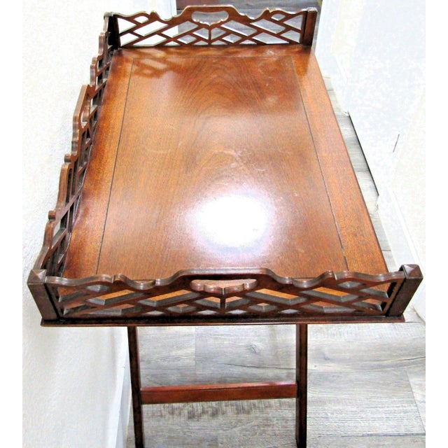 1920s Antique Pierced Mahogany Baker Furniture Butler Tray and Folding Stand For Sale In Miami - Image 6 of 18
