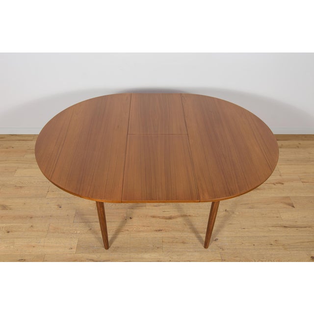 Mid-Century Modern Round Extendable Dining Table in Teak from G-Plan, 1960s For Sale - Image 13 of 18