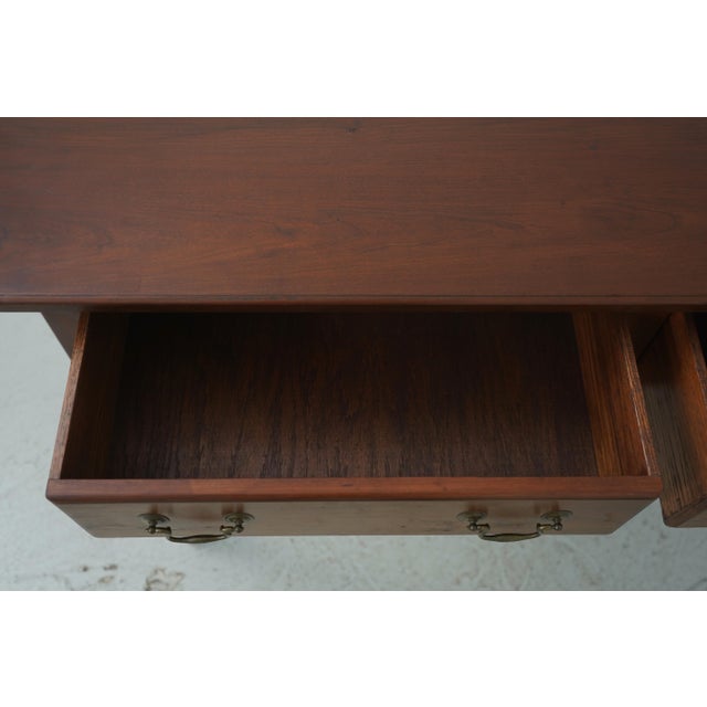 Bench Made Cherry Chippendale 2 Drawer Sofa Table For Sale - Image 4 of 18