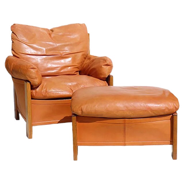 Set of Artona Leather and Wood Lounge Chair with Ottoman by Tobia & Afra Scarpa for Maxalto, 1970s For Sale