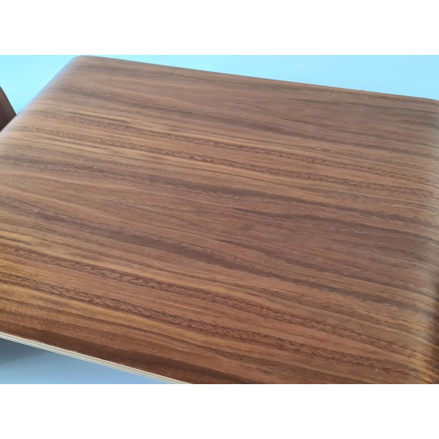 Wood Overlap Tray Side Table in Walnut by Eric Pfeiffer, 2000s For Sale - Image 7 of 15