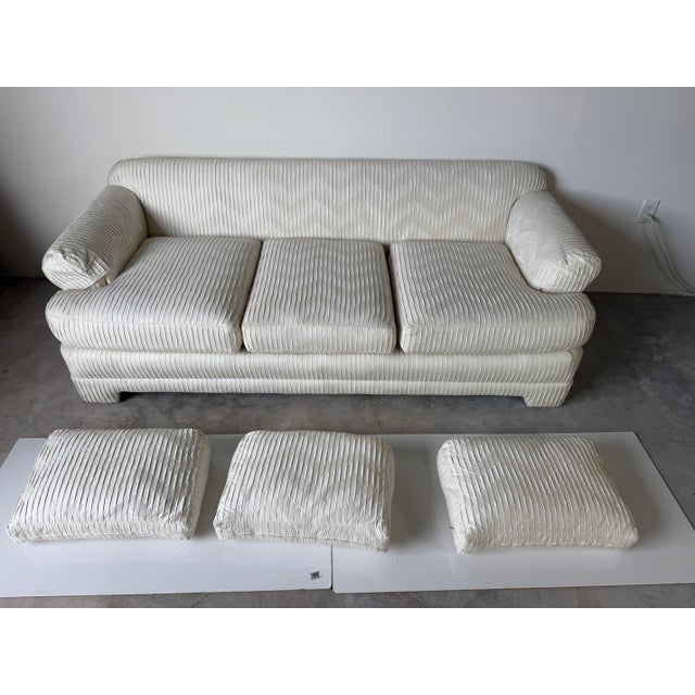 Hollywood Regency Vintage Century Furniture White Textured Fabric Three-Seater Sofa For Sale - Image 3 of 18