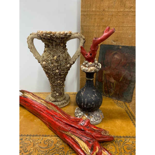 1920s French Decorative Terra Cotta Vase Encrusted With Sand & Tiny Sea Shells For Sale - Image 10 of 10