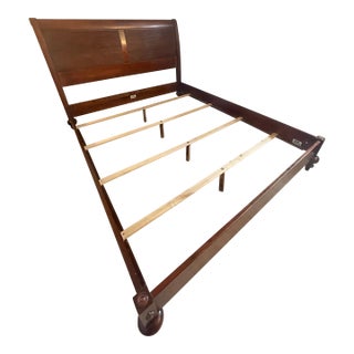 Late 20th Century British Classics Sleigh Bed (Queen) by Ethan Allen For Sale