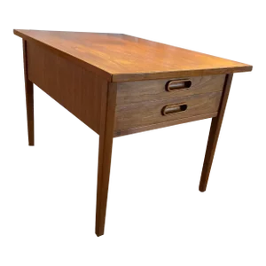 Jack Cartwright for Founders Walnut Side Table W Drawers End Table Lamp