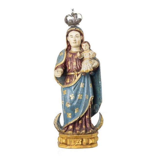 Indo-Portuguese Sculpture of Our Lady with the Boy Jesus, 17th Century, Set of 2 For Sale - Image 5 of 6