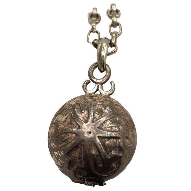 Late 19th Century 20th Century Sterling Silver Orb Ball Pomander Locket Pendant on Chain For Sale - Image 5 of 7