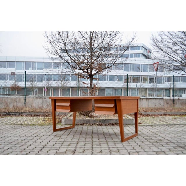 Mid-Century Modern Desk in Walnut with Green Leather Top, 1960 For Sale - Image 9 of 18