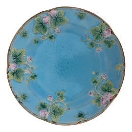 Example of George Jones Dinnerware