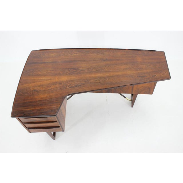 Boomerang Desk in Palisander Hedensted Furniture Factory attributed to Peter Løvig Nielsen for Løvig For Sale - Image 3 of 18