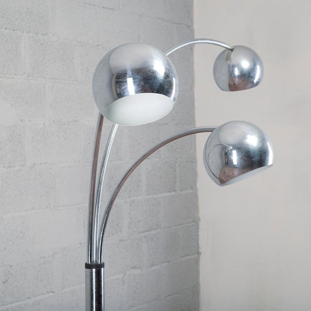 Modern Three-Light Floor Lamp attributed to Goffredo Reggiani, 1970s For Sale - Image 3 of 18