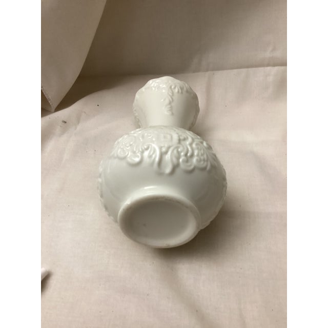 Traditional Vintage White Porcelain Vase With Gold Rim Style After Formalities For Sale - Image 3 of 4