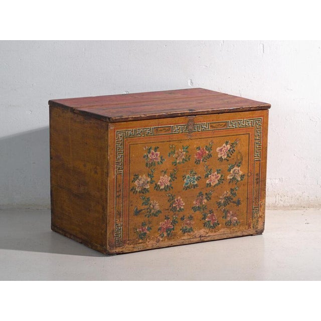 Antique Chinese Chest in Wood, 1900 For Sale - Image 10 of 10
