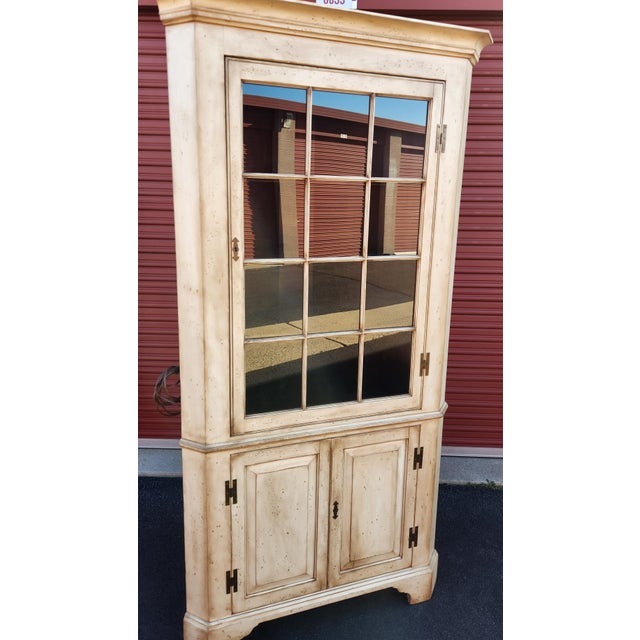 Henkel Harris Henkel Harris Illuminated Corner Cabinet For Sale - Image 4 of 13