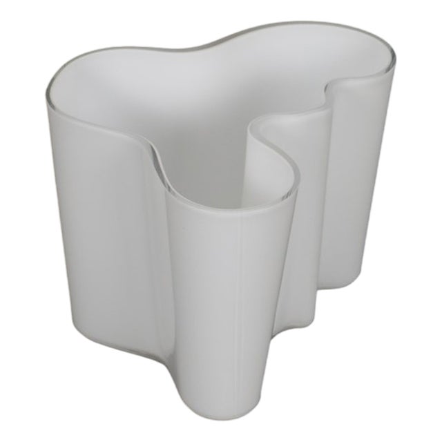 Large White Savoy Glass Vase by Alvar Aalto for Iittala, 1950s For Sale