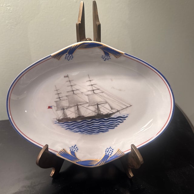 Nautical 1980s Discontinued Mottahedeh "Our Maritime Heritage" Porcelain u.s.s. Constitution Oval Tray For Sale - Image 3 of 3
