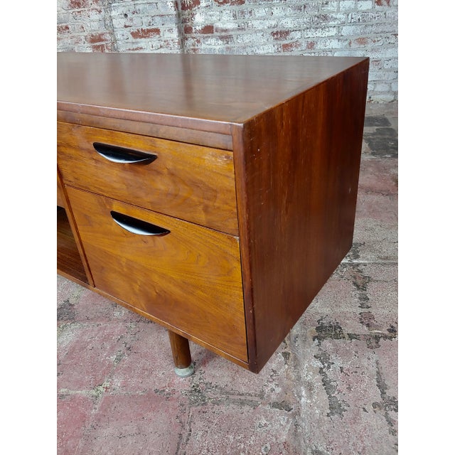 Wood Jens Risom 1950s Danish Mid Century Modern Walnut Credenza For Sale - Image 7 of 10