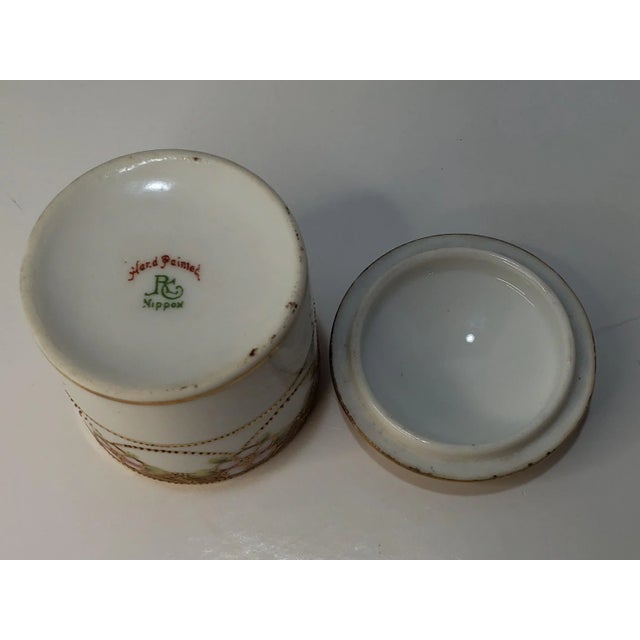 Early 1900s Nippon Gold Swags and Floral Hand Painted Ceramic Ring Box For Sale In Nashville - Image 6 of 8