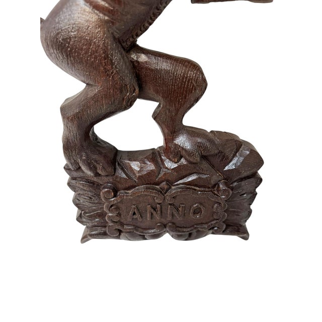 Early 18th Century Antique Hand-Carved Sculptures of Lions in Oak, the Netherlands, 1723 For Sale - Image 5 of 10