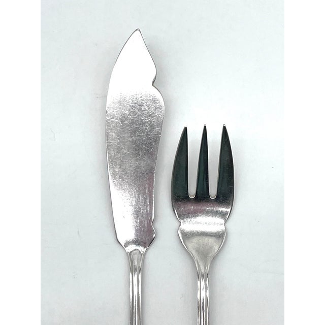 Model 122 Fish Cutlery Service in 800 Silver with Egyptian Decor from Gebrüder Köberlin, 1905, Set of 12 For Sale - Image 12 of 14