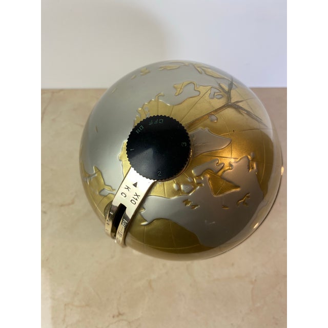 Mid 20th Century Vintage Vista NTR-6g Globe Transistor Six Radio, Japan, Mid-Century For Sale - Image 5 of 12