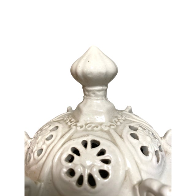 Chinese Style Blanc De Chine Porcelain Lamp Foo Dog Handles Lantern Made in Italy Decor Vintage Chinoiserie For Sale - Image 12 of 18