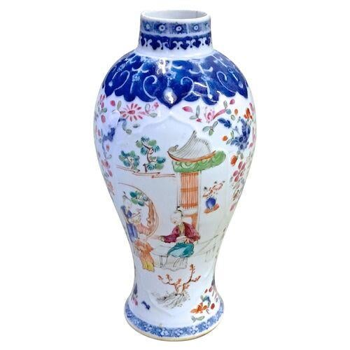 Antique chinoiserie porcelain vase. No maker's mark.