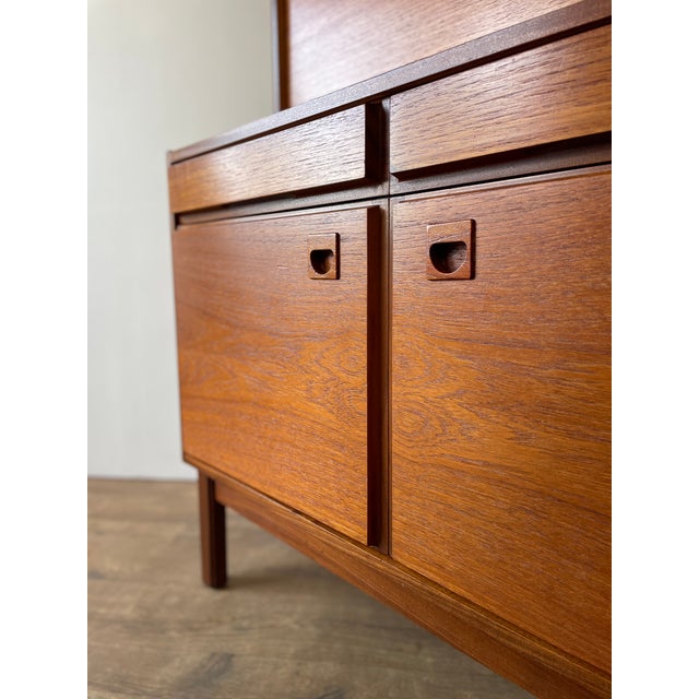 Mid-Century Modern Scandinavian-Style Teak Bookcase from Vanson, 1960s For Sale - Image 4 of 16
