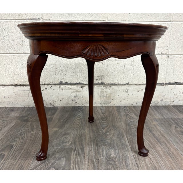 Wood Vintage Queen Anne Traditional Style Pie Crust Side Table Accent Table For Sale - Image 7 of 13