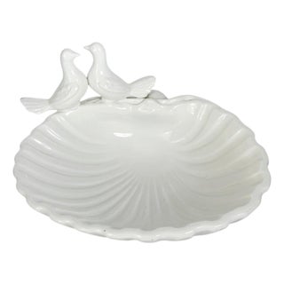 Large White Ceramic Seashell Catchall with Bird Decoration, 1960 For Sale
