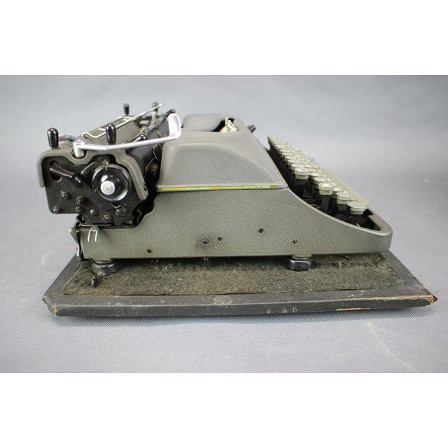 German Mechanical Typewriter with Carrying Case from Rheinmetall, 1950s For Sale - Image 10 of 12