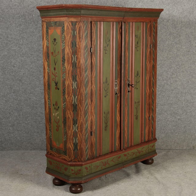 Mid 18th Century Antique Baroque Cabinet in Painted Softwood, 1750 For Sale - Image 5 of 18