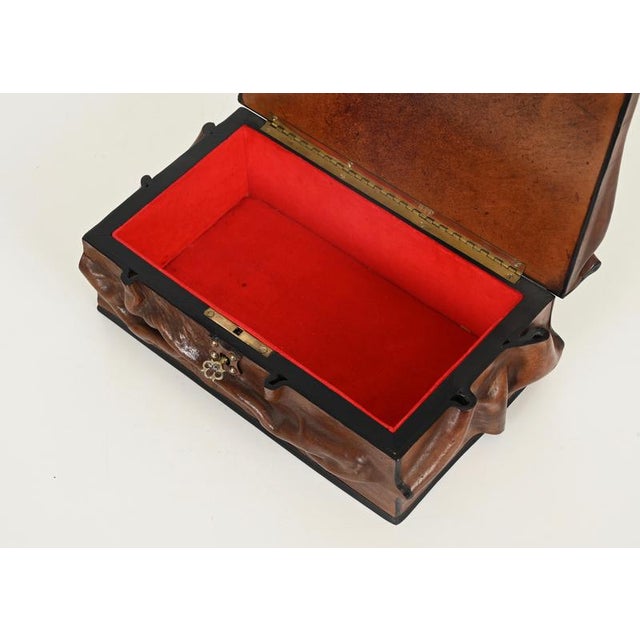 Large Draped Leather and Brass Decorative Box in the style of Adnet, Italy, 1960s For Sale - Image 15 of 18