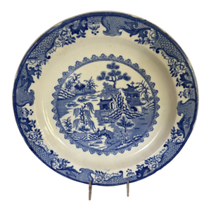 Early 19th Century Mason's Blue Willow Ironstone Dinner Plate