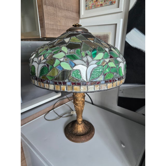 1910s Salem Brothers Leaded Glass Tiffany Style Lamp For Sale - Image 4 of 14