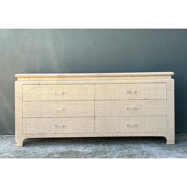 Late 20th Century Vintage Grasscloth and Lucite Dresser For Sale - Image 5 of 14