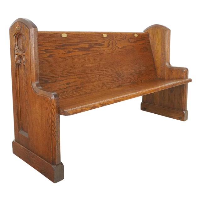 Mid 20th Century Reclaimed Gothic 5 Ft. Oak Church Pew Bench For Sale