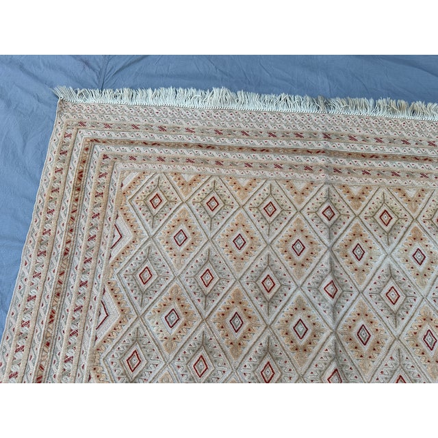 Taimani Diamond Lattice Hand-Knotted Wool Rug - 6'5" X 5'0" For Sale - Image 10 of 13