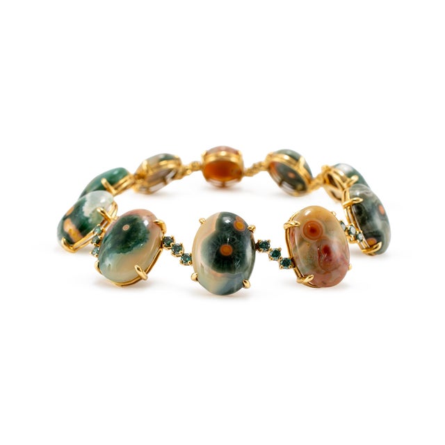 Early 21st Century 18k Yellow Gold Jasper Cabochons & Green Treated Diamonds Station Link Bracelet For Sale - Image 5 of 8