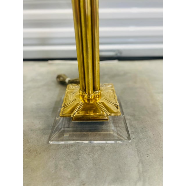 Chapman Manufacturing Company Unique Vintage Mid Century Modern Brass & Lucite Chapman Lamp W/ Original Shade C. 1985 For Sale - Image 4 of 10