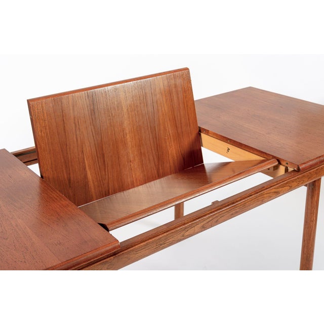 Mid Century English Teak Extension Dining Table by White & Newton For Sale In Detroit - Image 6 of 11