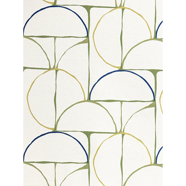 Hinson re-enters the limelight with a show-stopping debut collection under the Scalamandré name. COLOR POP!, a collection...